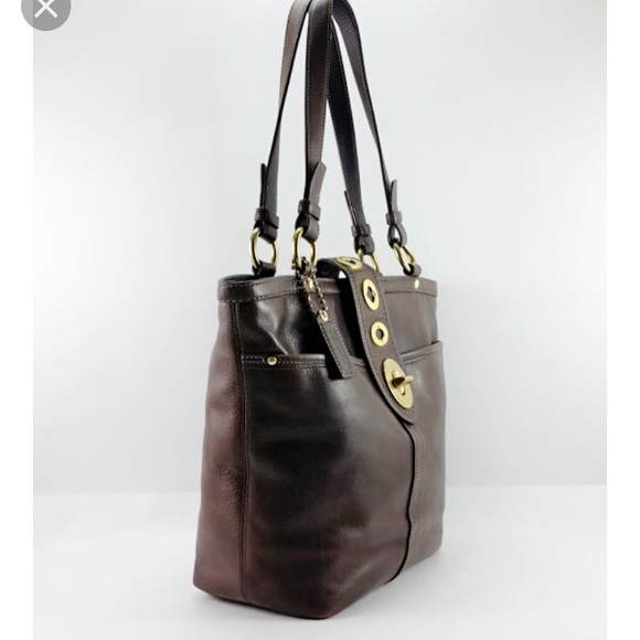 Coach Handbags - Coach Legacy Turnlock Leather Bag